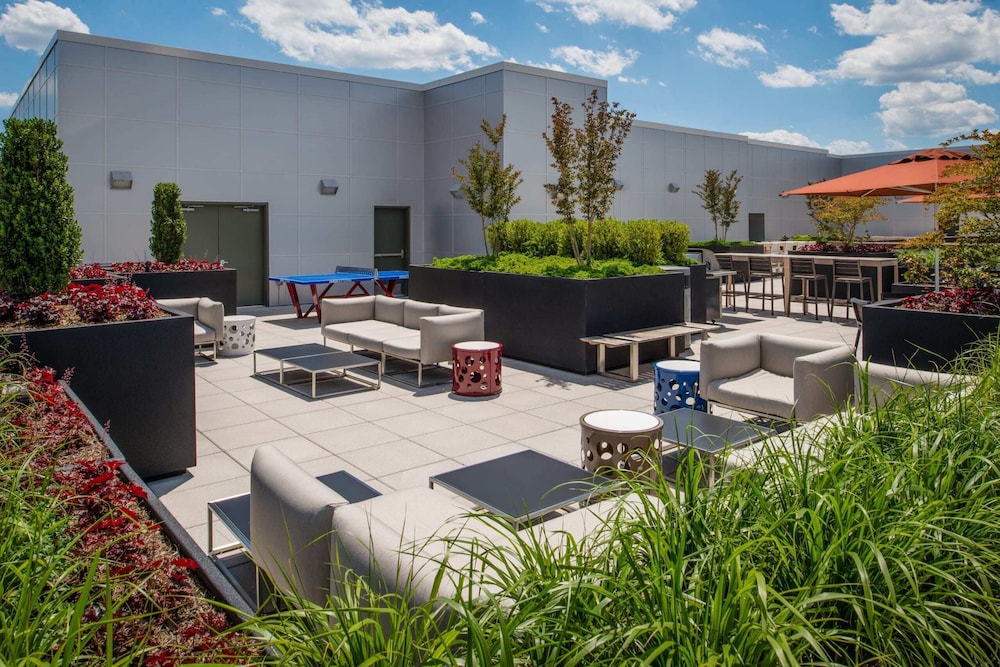 DC Getaway Comfort Apartments — 4-Star Luxury Hotel in Arlington, United States