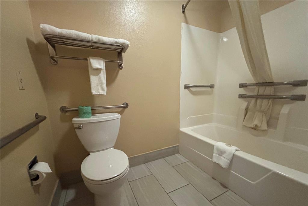Super 8 by Wyndham Paris IL - photo 24