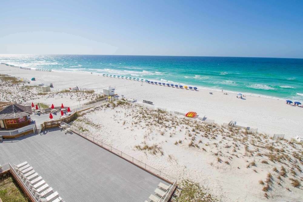 Pelican Beach Resort & Conference Center - photo 63