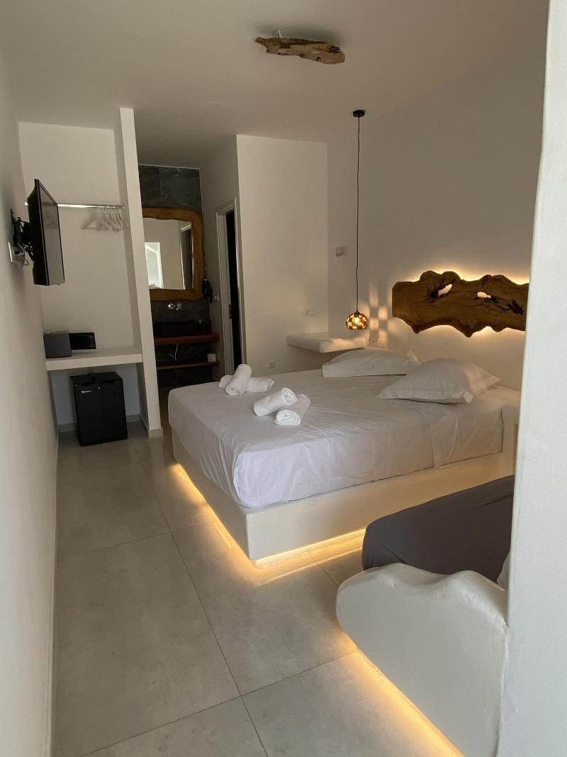Eternal Town - last minute hotel in Mykonos