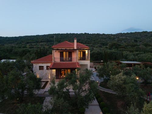 Villa Callisti — 4-Star Luxury Hotel in Pylos, Greece