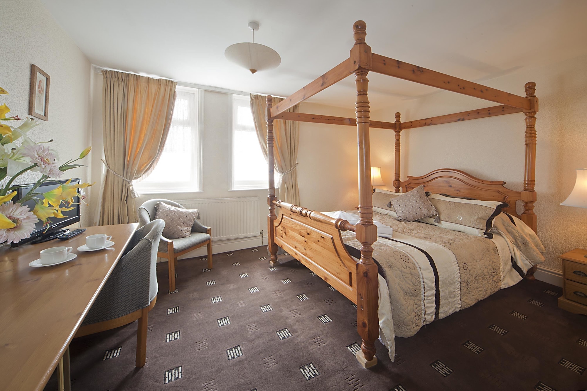 The Manhattan Hotel - last minute hotel in Blackpool