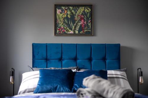 Alt Stay Accommodation Lofthouse Wakefield M1 3 Bed En suite With Parking Ideal For Contractors & Long Stays — 4-Star Luxury Hotel in Wakefield, United Kingdom