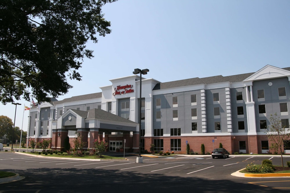 Hampton Inn & Suites Salisbury Fruitland - photo 45