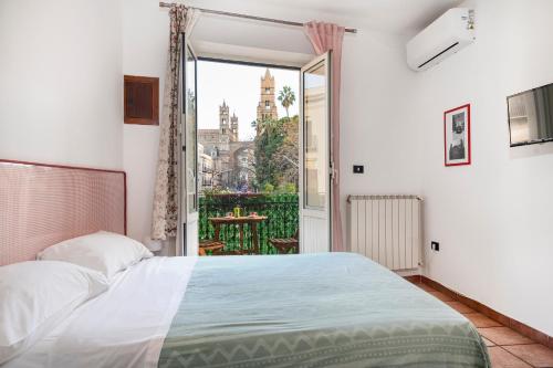 Cathedral View Apartment 2 Stanze Matrimoniali con Balcone in Centro — 4-Star Luxury Hotel in Palermo, Italy