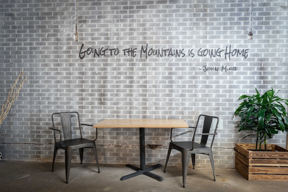 SCP Hotel Colorado Springs - photo 3