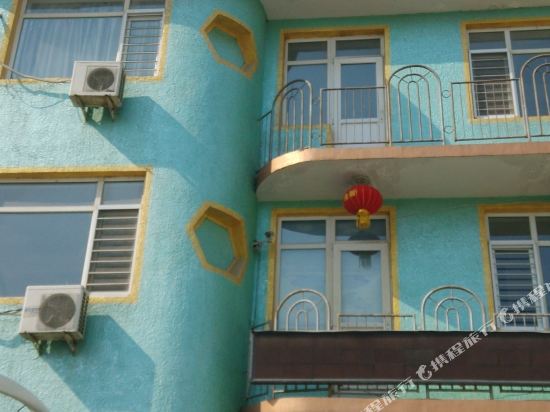 One Family Inn in Linghai, People's Republic of China