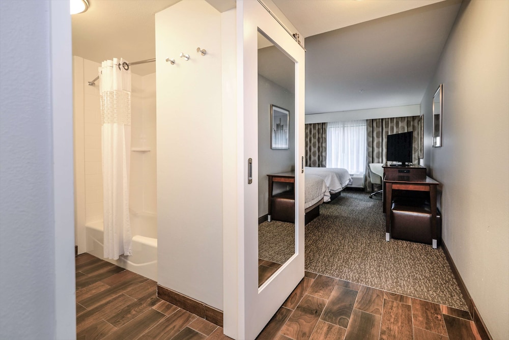 Hampton Inn Brighton - photo 9