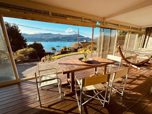 Therancobay Lake View Apartment — 4-Star Luxury Hotel in Ranco, Italy