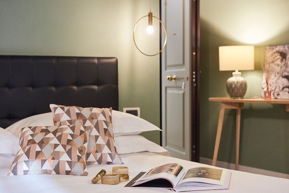 Residence Leopoldo — 4-Star Luxury Hotel in Florence, Italy