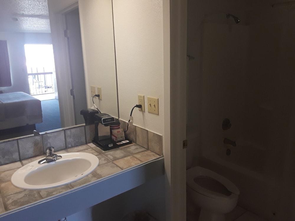 Italy Inn - photo 14