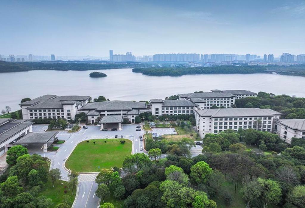 Jiangxi Qianhu State Guesthouse — 4-Star Luxury Hotel in Nanchang, People's Republic of China