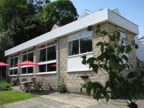 Victoria Lodge — 4-Star Luxury Hotel in Shanklin, United Kingdom