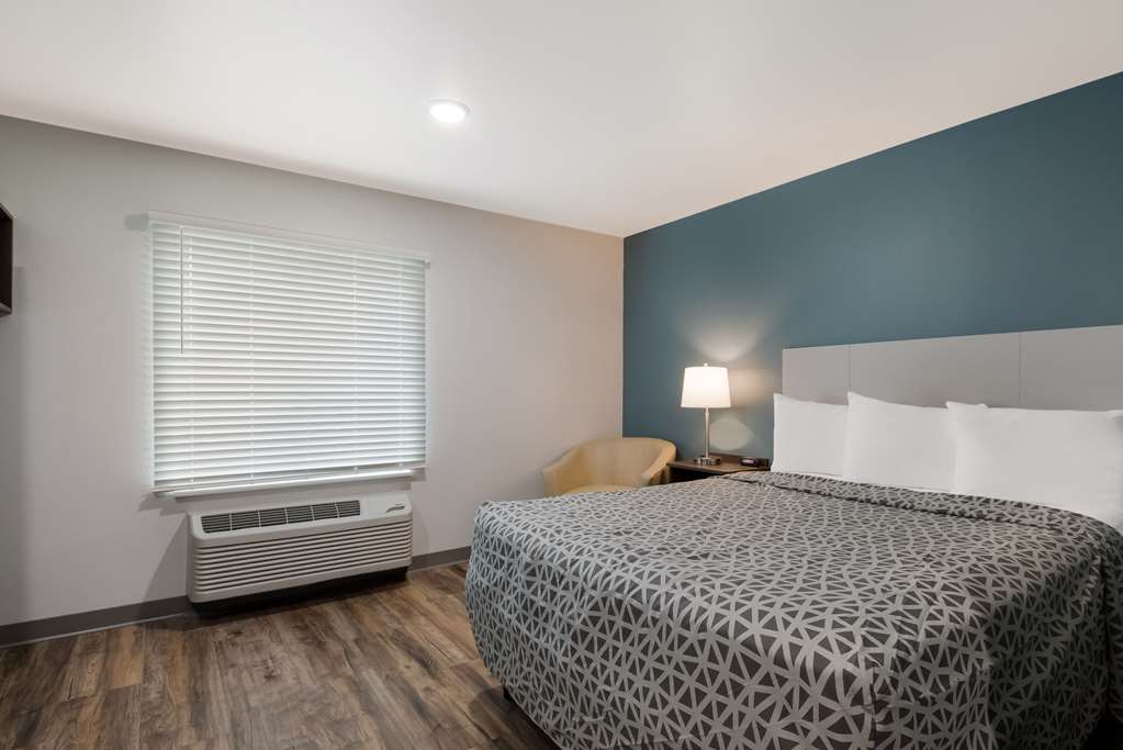WoodSpring Suites San Antonio UTSA Medical Center - photo 30