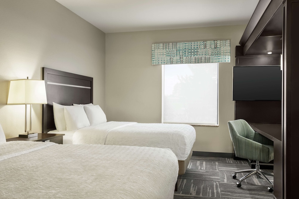 Hampton Inn New Albany - photo 28