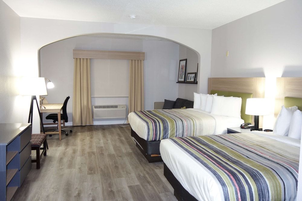 Baymont Inn and Suites by Wyndham The Woodlands - photo 15