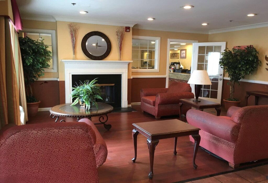 America's Best Inn Of Fairfield Birmingham - photo 3