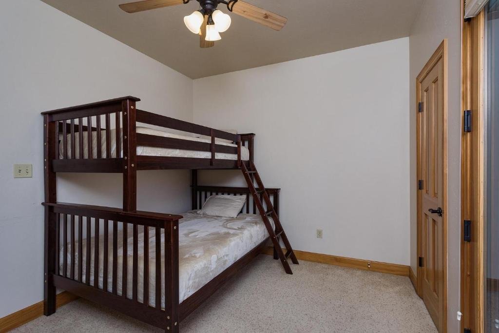 Crimson Cliffs Unit 55 in Durango, United States