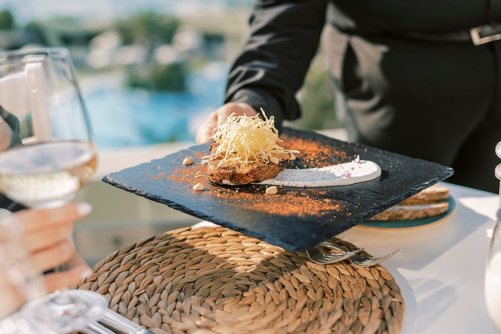 מזון ומשקאות