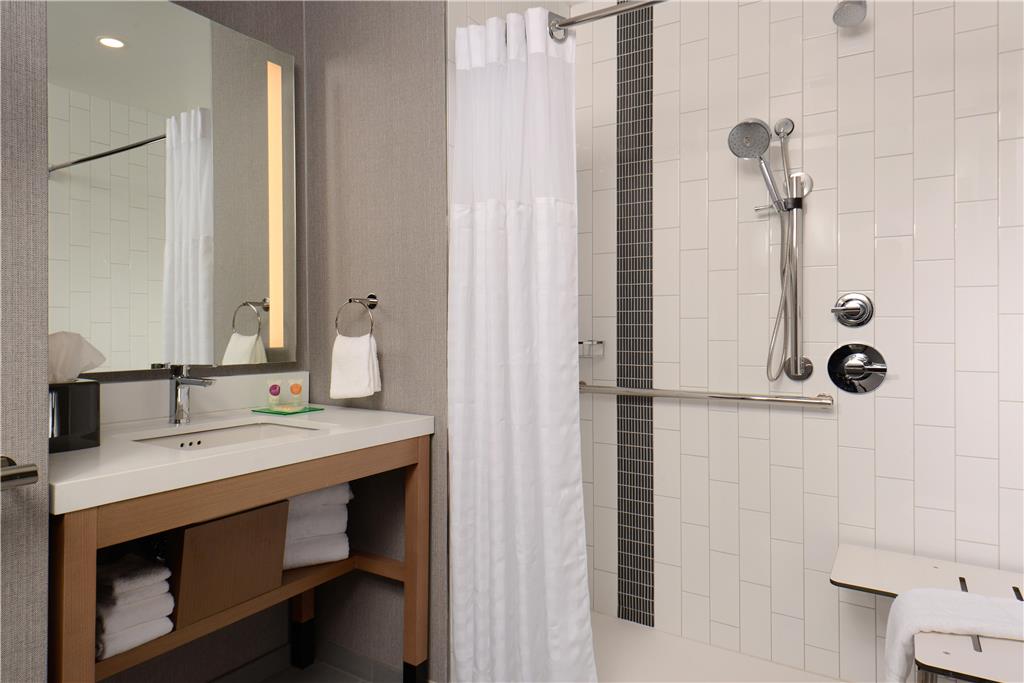 Hyatt Place Peña Station Denver Airport - photo 32