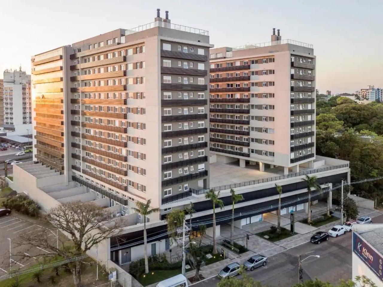 Loft 1303 Maxplaza Encantador piscina garagem — 4-Star Luxury Hotel in Canoas, Brasil