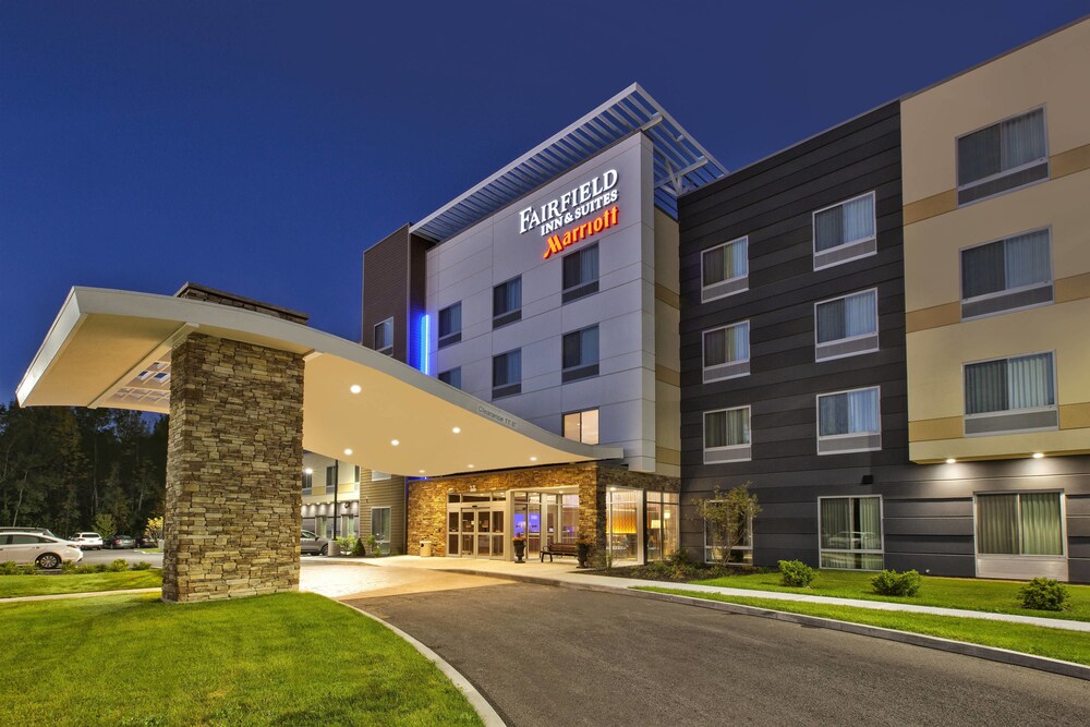 Fairfield Inn & Suites Plattsburgh — hotel in Plattsburgh