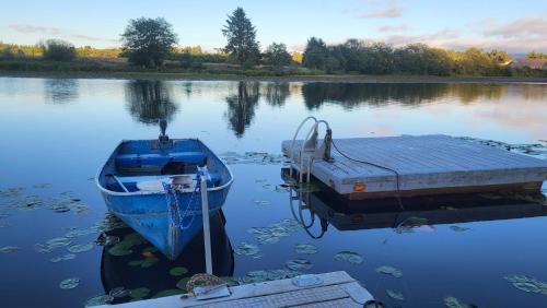 Gearhart Lakefront Vacation Rental — 4-Star Luxury Hotel in Gearhart, United States