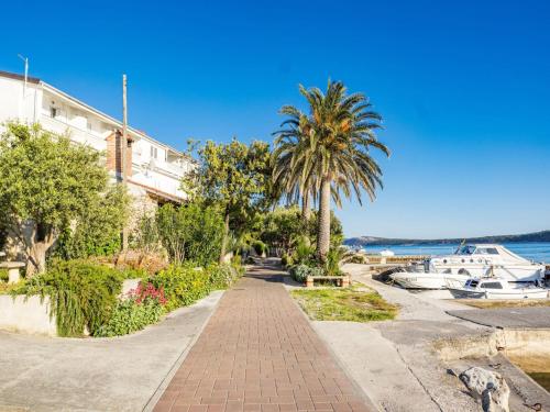 Seaside Apartment in Rab — 4-Star Luxury Hotel in Rab, Croatia