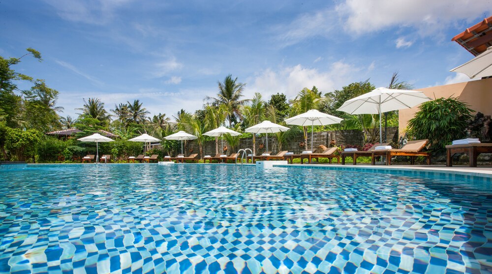 Elwood Premier Resort Phu Quoc - carbon neutral hotel in Vietnam