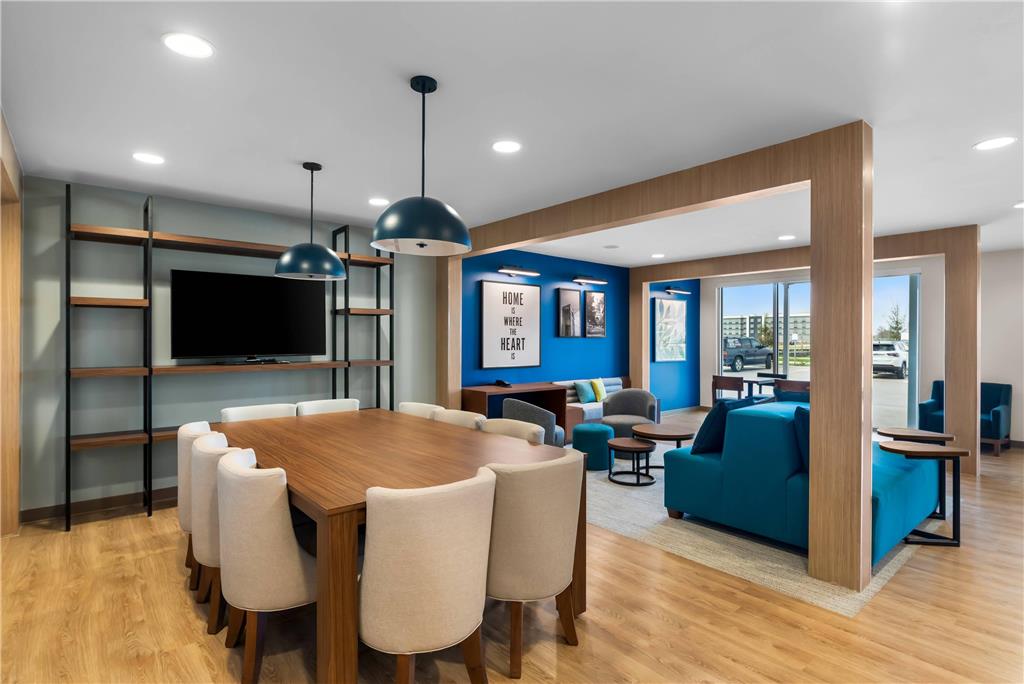 Everhome Suites Bastrop - photo 9