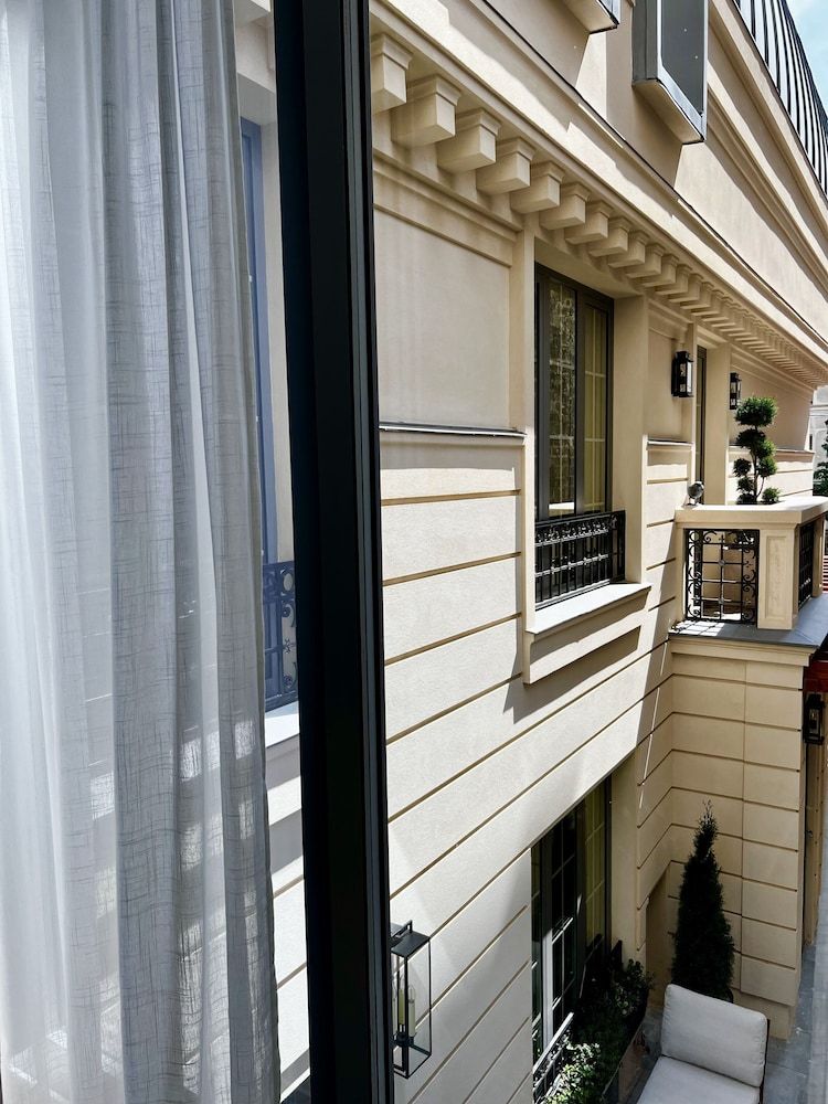 Hotel Particulier La Defense Boutique Hotel Paris in Puteaux, France