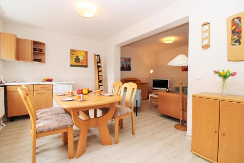 Haus Triton Fewo 2 — 4-Star Luxury Hotel in Ostseebad Kuehlungsborn, Germany
