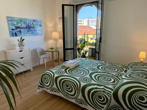 Liberty apartment in Milan — 4-Star Luxury Hotel in Milan, Italy