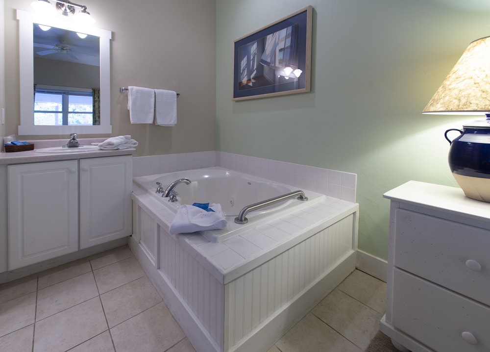 Edgewater Resort - photo 87