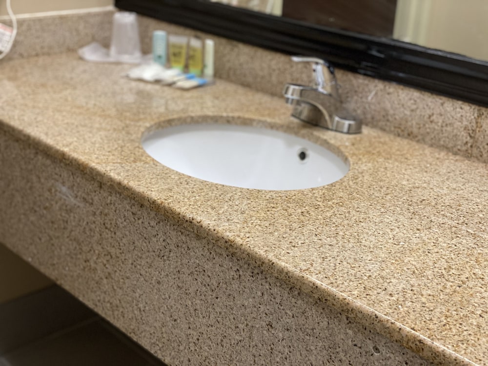 Quality Inn & Suites Woodstock near Lake Geneva - photo 14