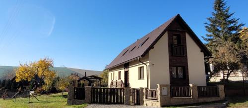 Chata Moja soukromý dům oplocená zahrada gril parkování — 4-Star Luxury Hotel in Liptovsky Mikulas, Slovakia