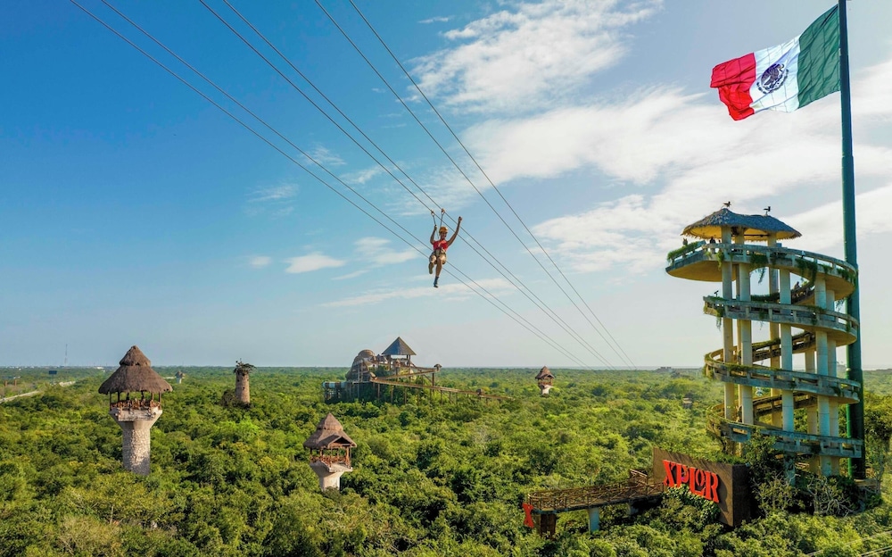 Riviera Maya Suites