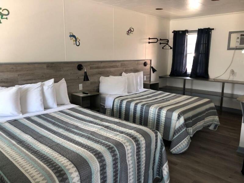 Swell Motel - photo 134