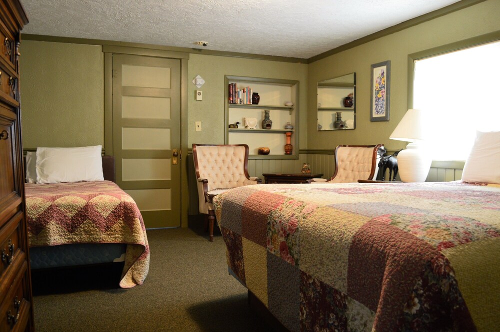 Daven Haven Lodge & Cabins - photo 9