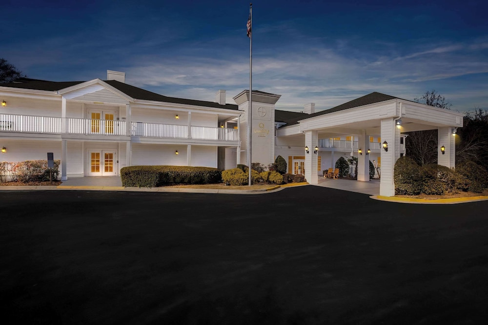 Quality Inn Fayetteville near Historic Downtown Square - photo 66