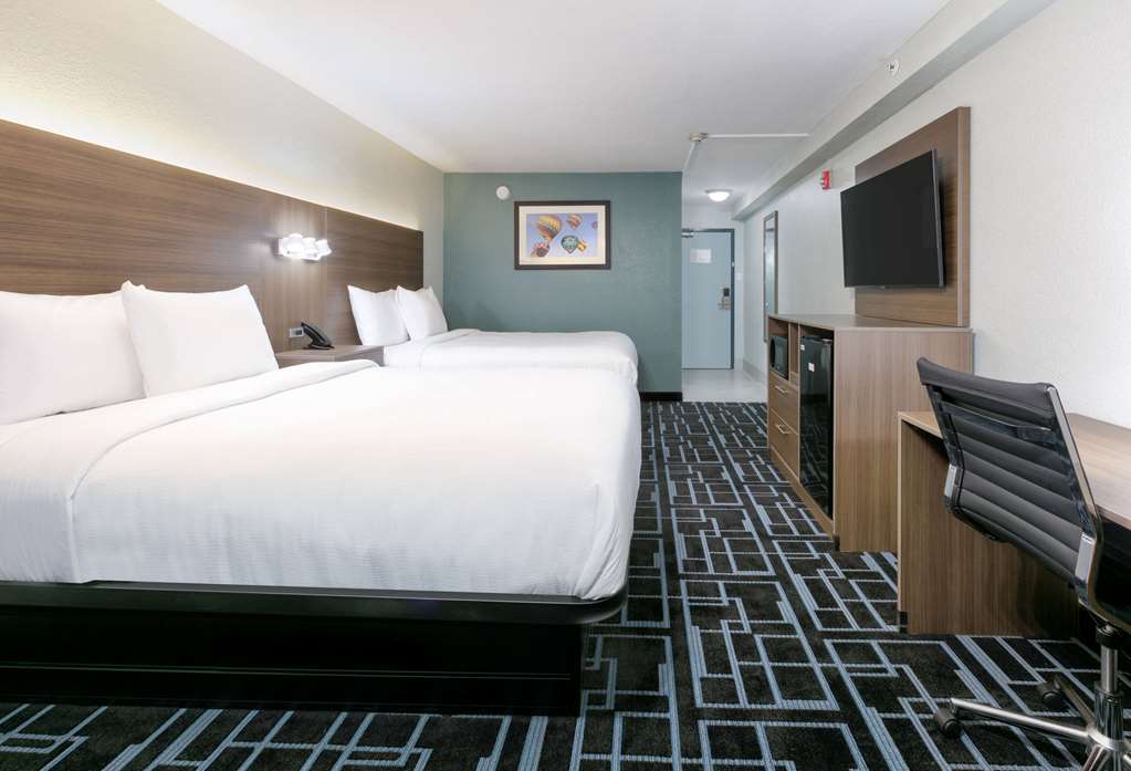 Baymont by Wyndham Chattanooga Eastridge - photo 19