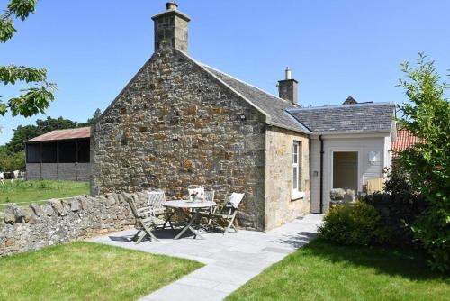 Fordel Cottage — 4-Star Luxury Hotel in Dalkeith, United Kingdom