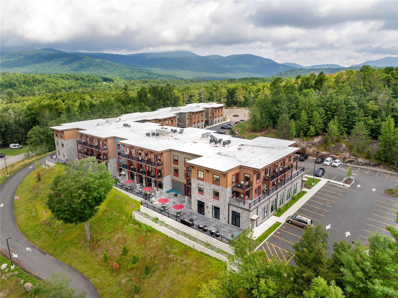 Cambria Hotel Lake Placid Lakeside Resort - photo 9