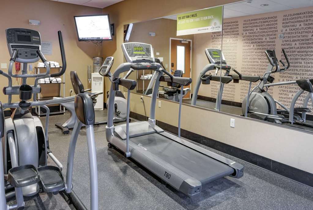 La Quinta Inn & Suites by Wyndham Edmond - photo 13