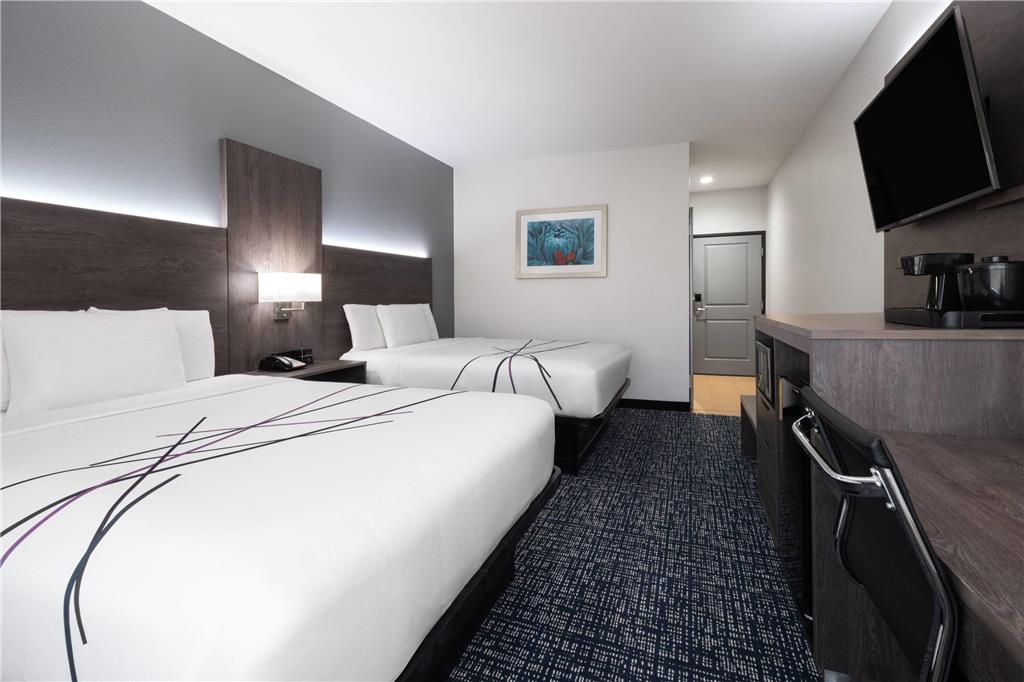 La Quinta Inn & Suites by Wyndham Muskogee - photo 11