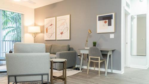 Landing Modern Apartment with Amazing Amenities — 4-Star Luxury Hotel in Fort Lauderdale, United States