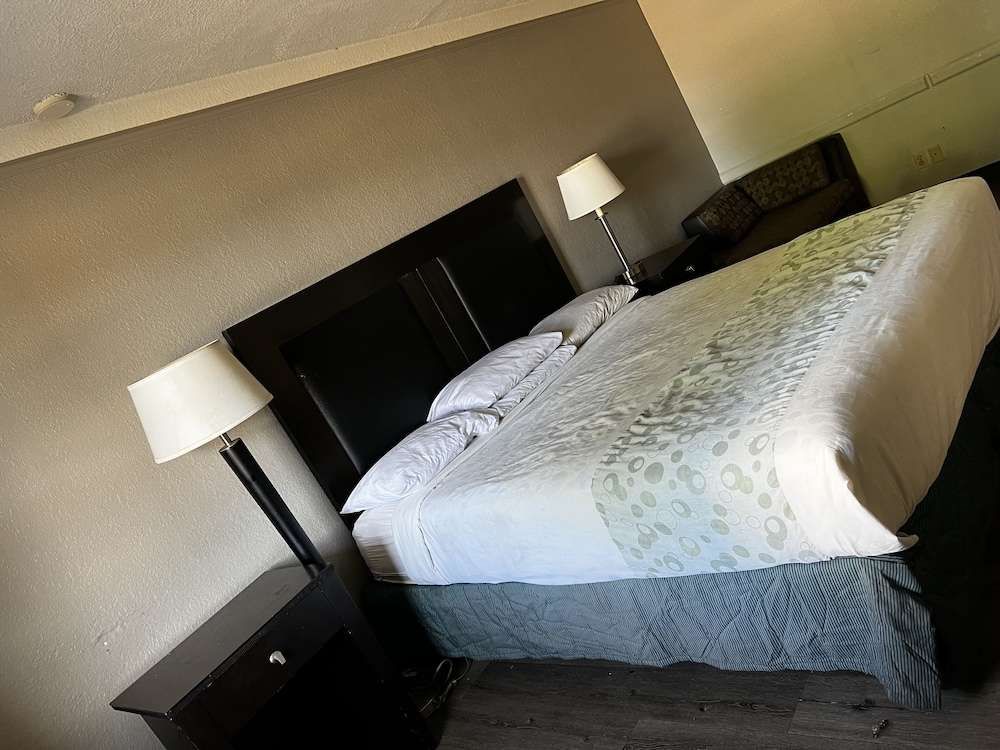 Baymont by Wyndham Longview - featured photo