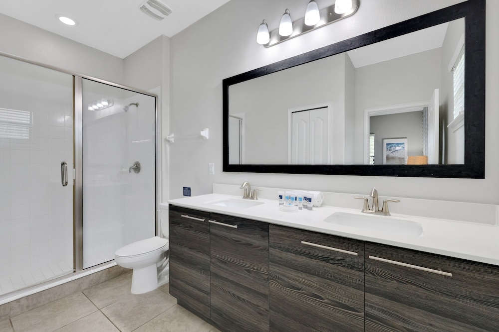 Balmoral Resort 166kb 4 Bedroom Home by RedAwning - photo 24