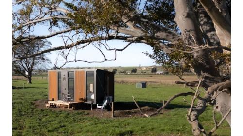 River Road Retreat 2 by Tiny Away — hotel near Timaru Airport