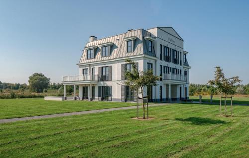 Cozy Apartment In Kamperland — 5-Star Luxury Hotel in Kamperland, Netherlands
